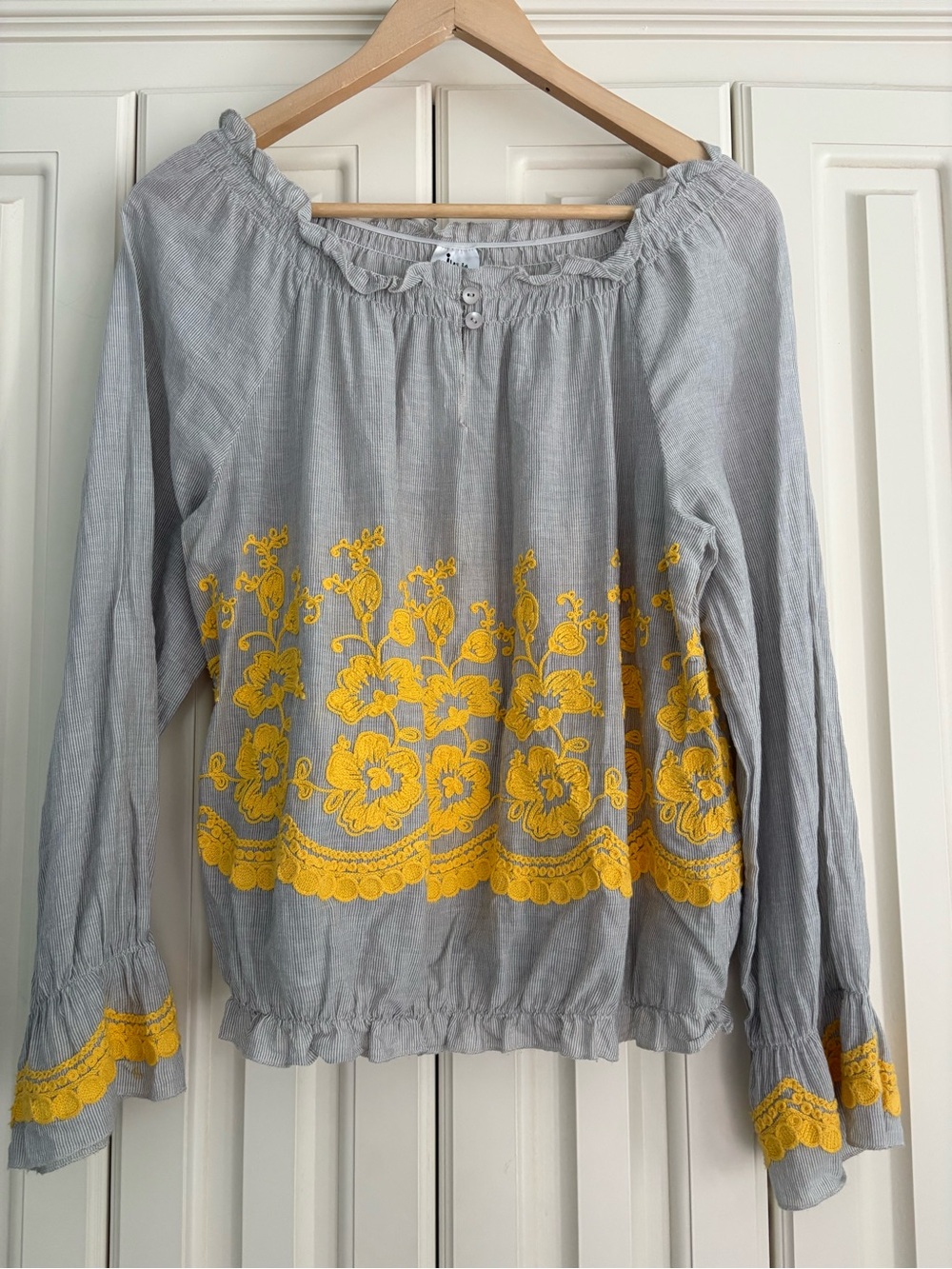 ivy jane 100% Cotton Gray Blouse Yellow Floral Embroidery Semi-sheer Size Small